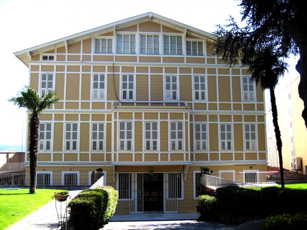 متحف سادبيرك هانم في إسطنبول 